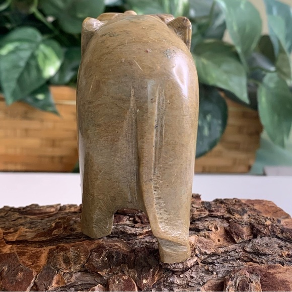 Vintage Soapstone Elephant Figurine Hand Carved Stone Lucky Animal 3.5"x3" 340g - Picture 3 of 13